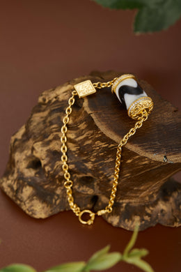 Zennava Tibetan Dzi Bead Bracelet Authentic Tibetan Inspired Handcrafted | Sterling Silver & Agate | Protection & Fortune-Zennava